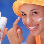 applying-sunscreen applying-sunscreen