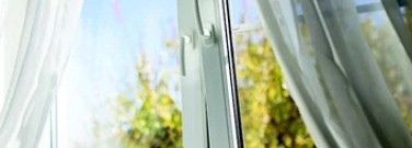 technology-archive-smart-window-changes-color-1761