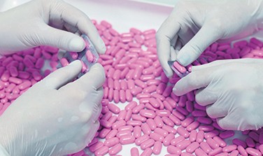 editorial-nitrile-allergies-1-extra-21-507-0603